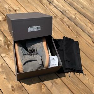 Adidas Yeezy 750 Boost ‘Grey Gum’